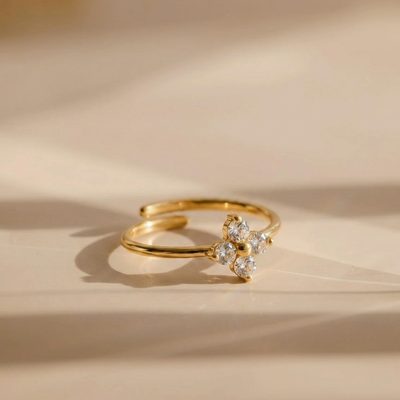 Anillo Camelia Dorado