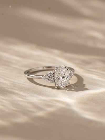 Anillo White