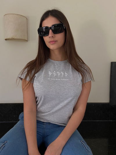 REMERA BE FREE || GRIS MELANGE