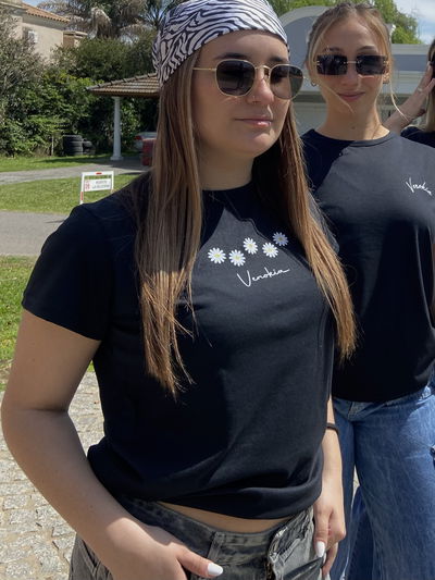 REMERA MARGARITA || NEGRA