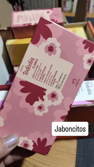 Jabónes flor de durazno y Jazmin 