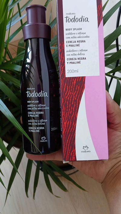 Bodysplash cereza negra y praliné 