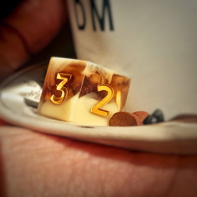 Dados Deluxe Mokaccino - Caramel Latte