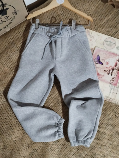 Jogging Infantil | Corte Chino | Algodón Frizado Premium