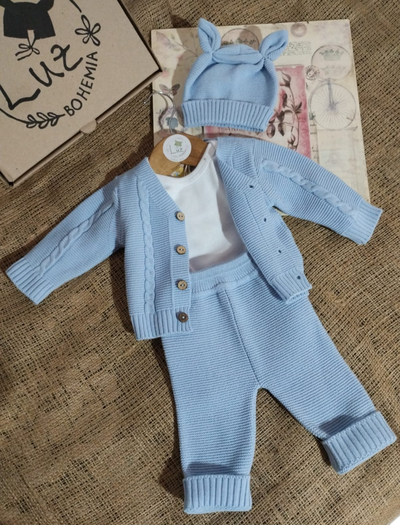 Ajuar de Hilo Celeste | Hipoalergénico | Set  3 Piezas 