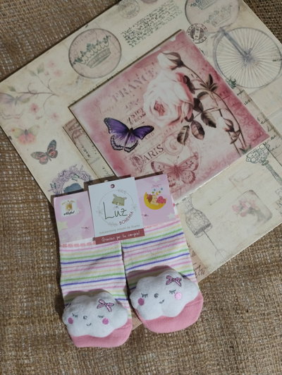 Medias para Beba con Sonajero | Antideslizantes