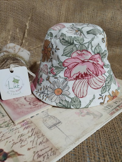 Gorrito Piluso Bebé | Gabardina Talle 02