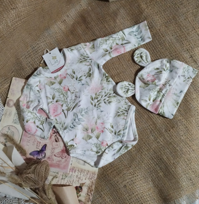 Ajuar de Nacimiento Recibidor | Amore Mío | Rosa Uva&nbsp; | Algodón Peinado 4 piezas&nbsp; 