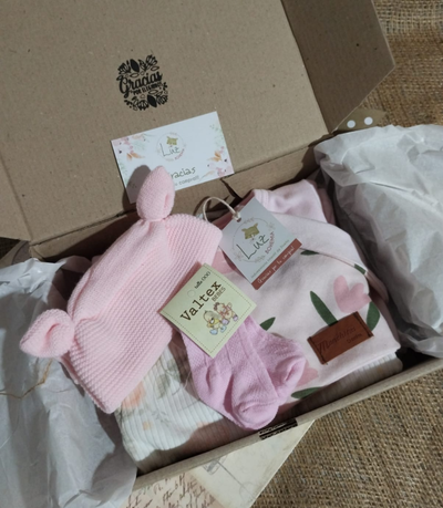 Ajuar Box Nacimiento Beba | Dulce Mía | Set 6 Piezas