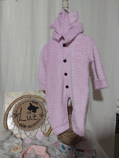 Enterito Bebé | Orejitas | Abrigo Piel de Corderito Drapeado