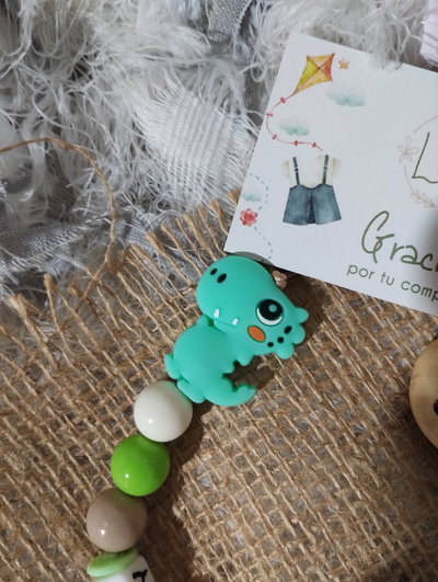 Portachupetes Personalizado con Nombre y Dije | Animales o Flores