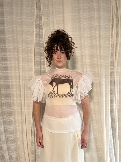 Remera Gauchita Romántica- Pompom y caramelo 