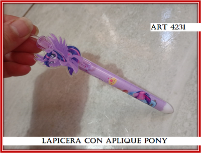 ART 4231 LAPICERA CON APLIQUE PONY