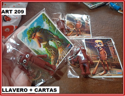 ART 209 LLAVERO CON CARTAS BRAIN ROT