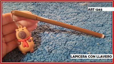 ART 1265 LAPICERA CON LLAVERO CAPIBARA