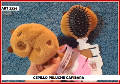 ART 2224 CEPILLO PELUCHE CAPIBARA