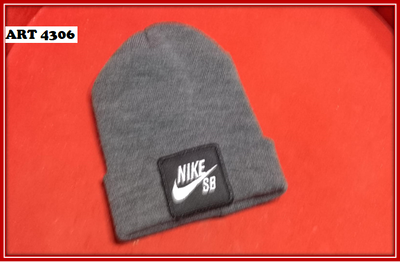 ART 4306 GORRO