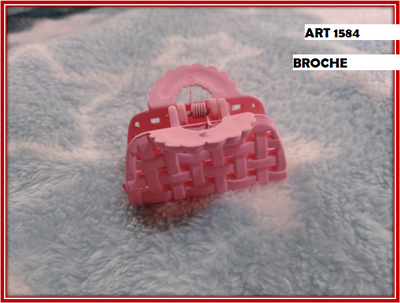 ART 1584 BROCHE