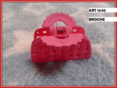 ART 1640 BROCHE