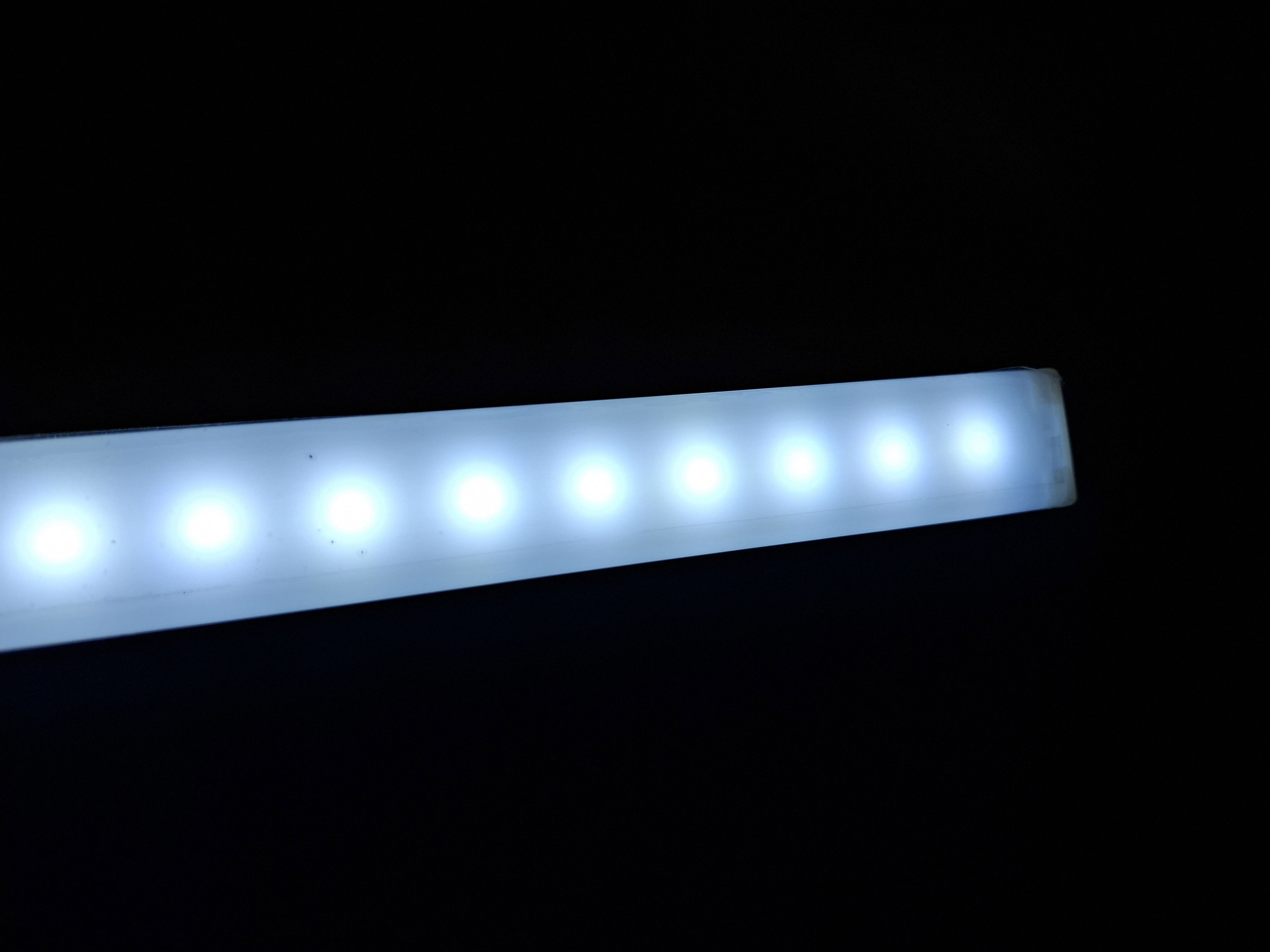 Luz led con sensor 30cm