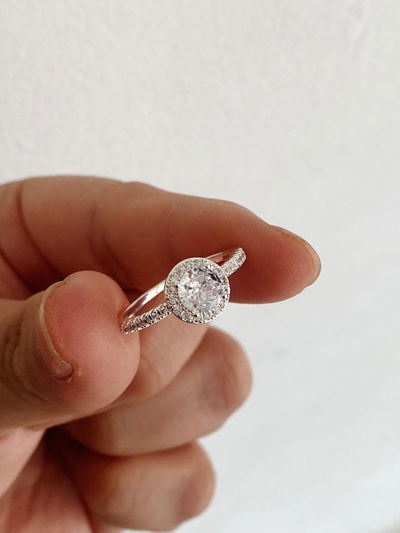 Anillo cubic 