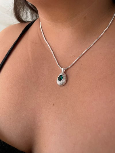 Cadena Jade 
