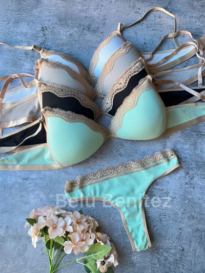 6 Conjunto triángulo puntilla MEDIA DOCENA