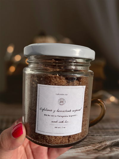 Exfoliante e hidratante chocolate
