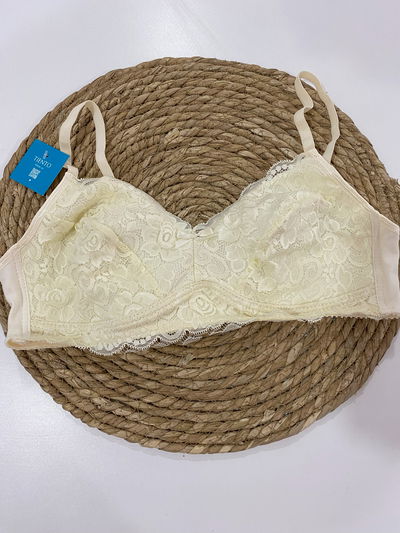 Corpiño de encaje sin taza soft