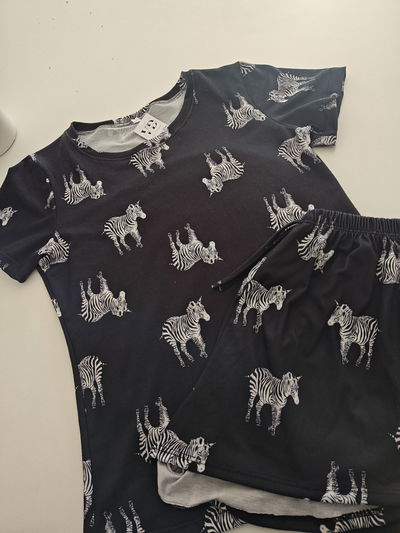 Pijama cebra 