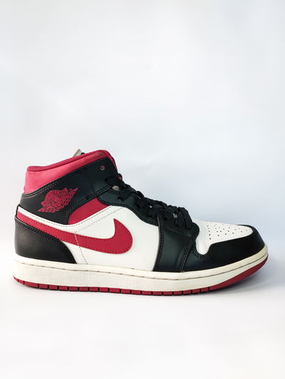 NIKE AIR JORDAN 1 MID GYM RED BLACK WHITE