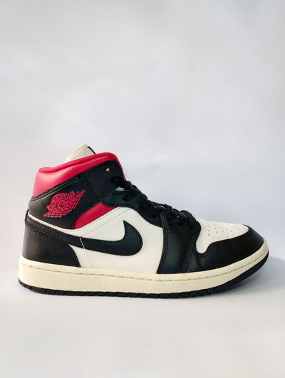 NIKE AIR JORDAN 1 MID GYM PANDA RED