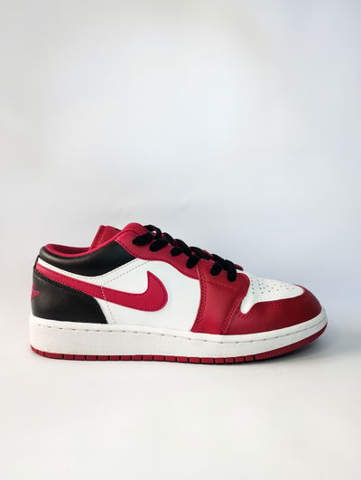 NIKE AIR JORDAN 1 LOW CHICAGO BULLS