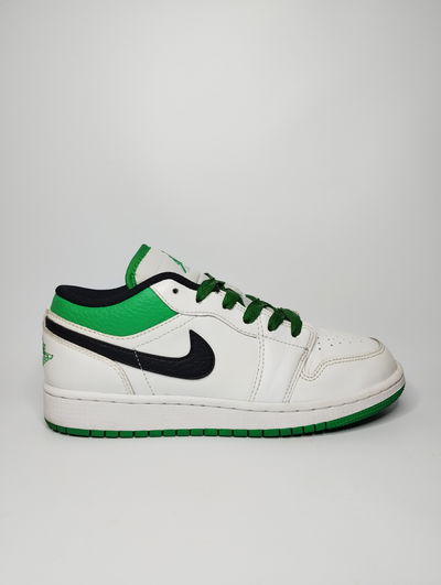 NIKE AIR JORDAN 1 LOW WHITE LUCKY GREEN