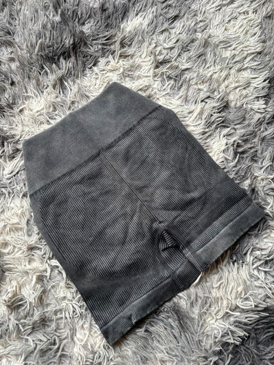 Short Liso (Negro)