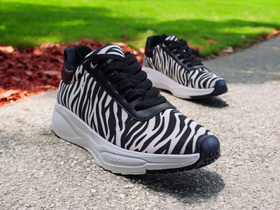 Zapatillas ZOOM CEBRA