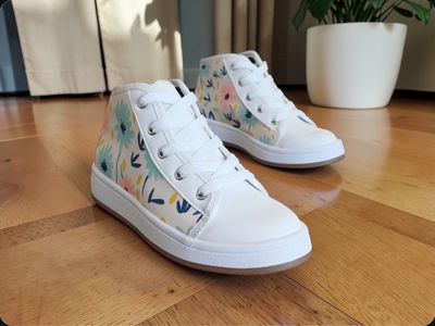 BOTITAS AMAPOLAS & CUERO PU BLANCO 