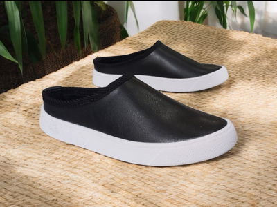 Zuecos CUERO P.U. NEGRO