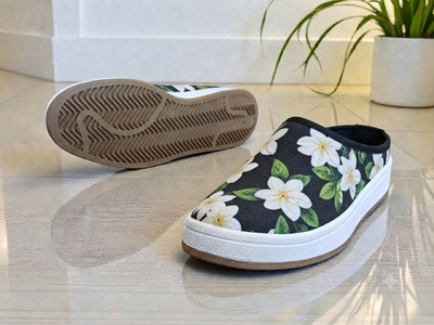 ZUECOS LONA SAKURA