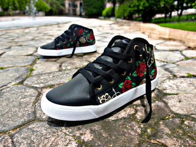 BOTITAS CALAVERAS CON CUERO P.U. NEGRO