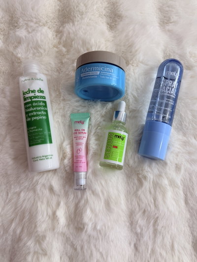 Rutina completa de skincare celeste