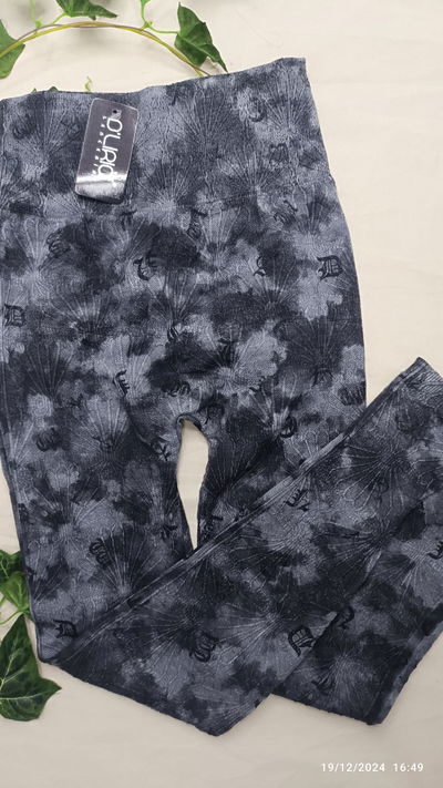Calza batik larga con letras Por Docena 