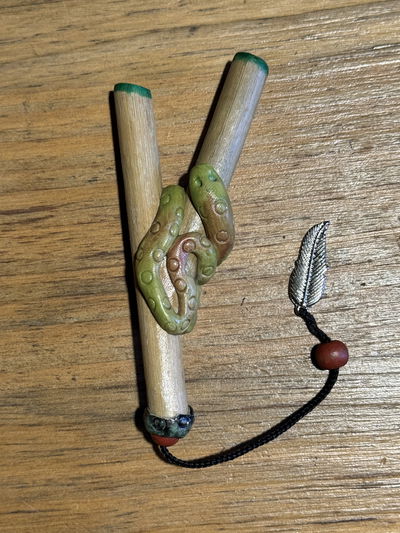 Kuripe Artesanales con Pluma