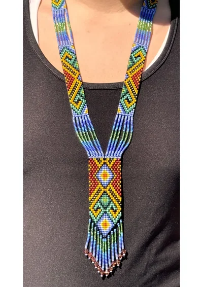 collares largos