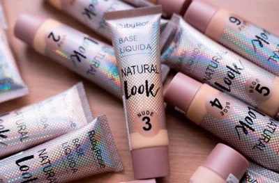 Base Natural. Look Ruby rose 