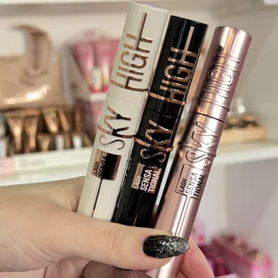 Máscara de pestañas sky high Tei