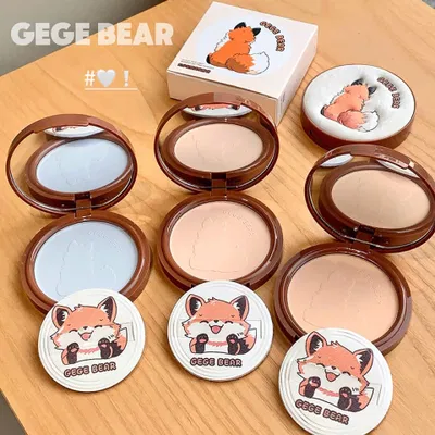 Polvo compacto could silk gege bear 