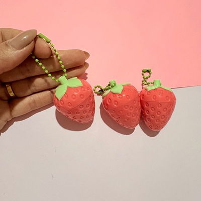 Bálsamo frutilla con llavero 