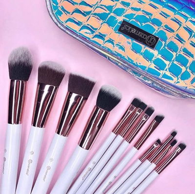 Set de brochas con estuche tornasol
