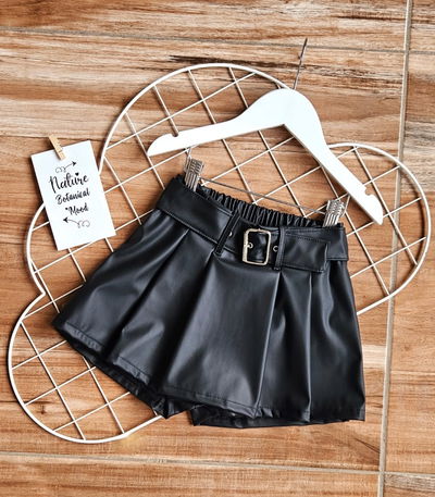 Shortpollera engomado nena